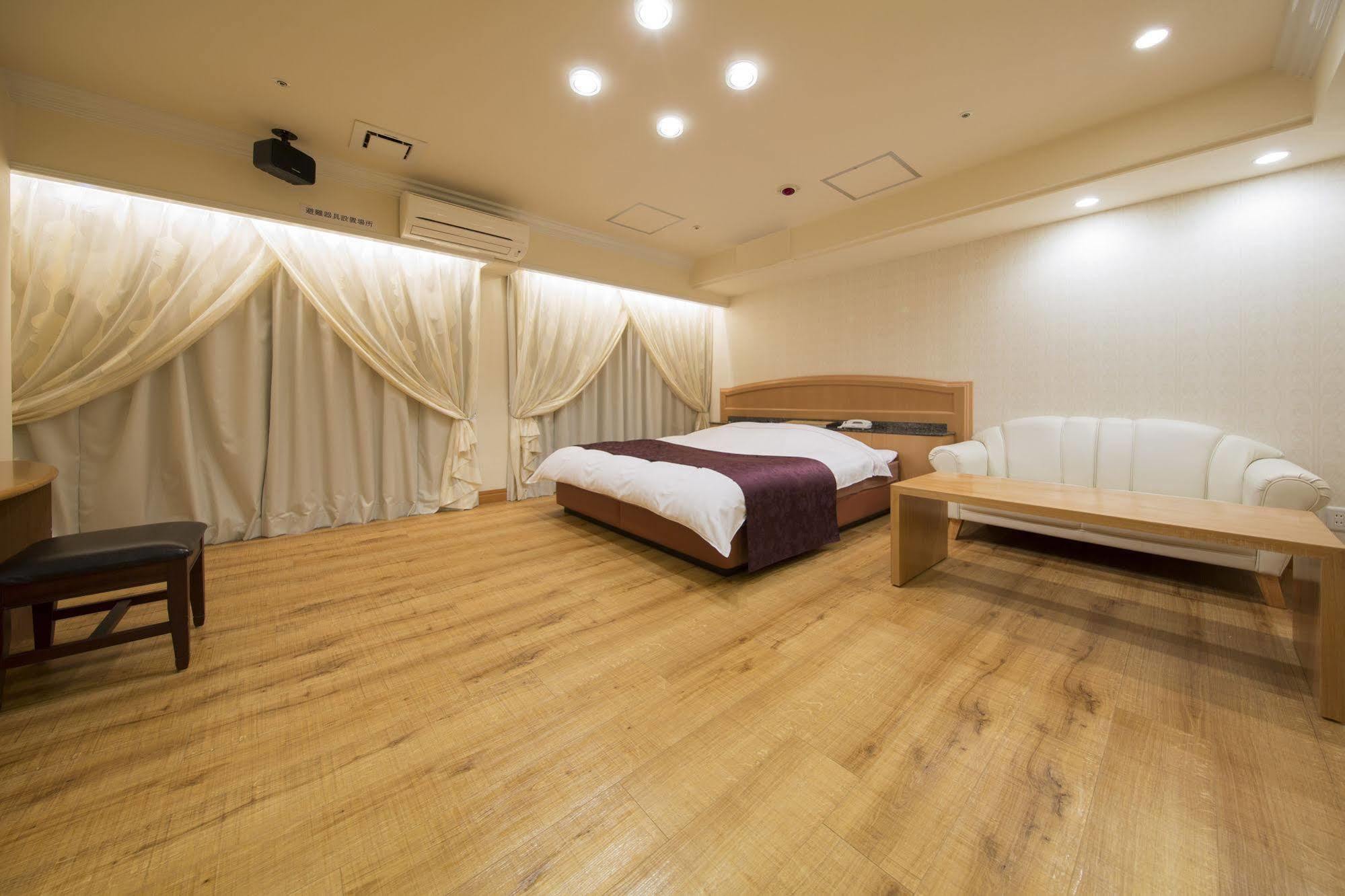 Hotel Alps (Adults Only) Osaka Ngoại thất bức ảnh