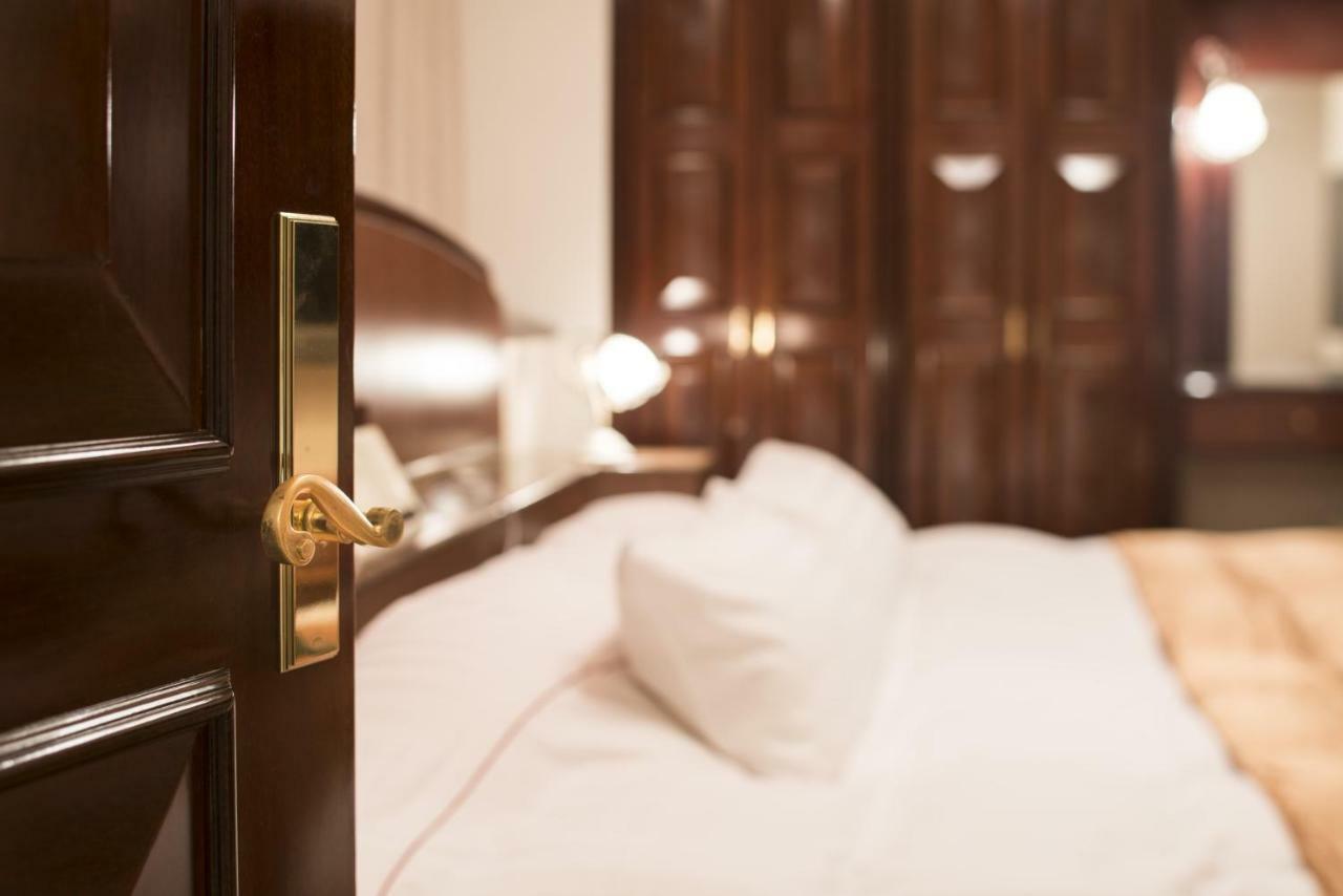 Hotel Alps (Adults Only) Osaka Ngoại thất bức ảnh